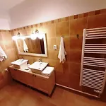 2 Bedroom Near Heroes Square Budapest