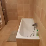 2 Bedroom Near Heroes Square *