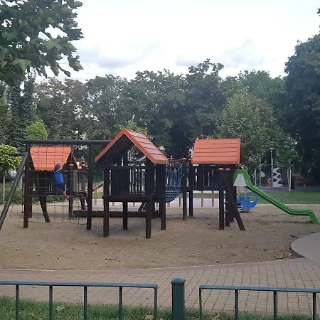 2 Bedroom Near Heroes Square Будапешт
