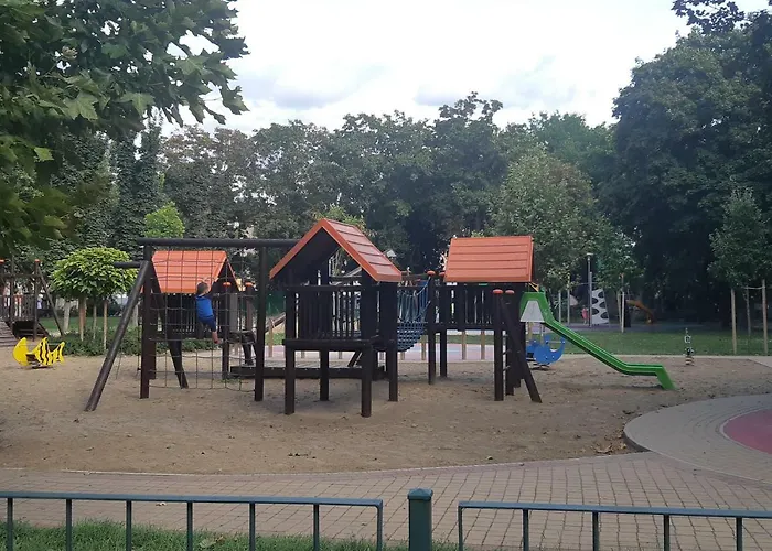 2 Bedroom Near Heroes Square Budapest